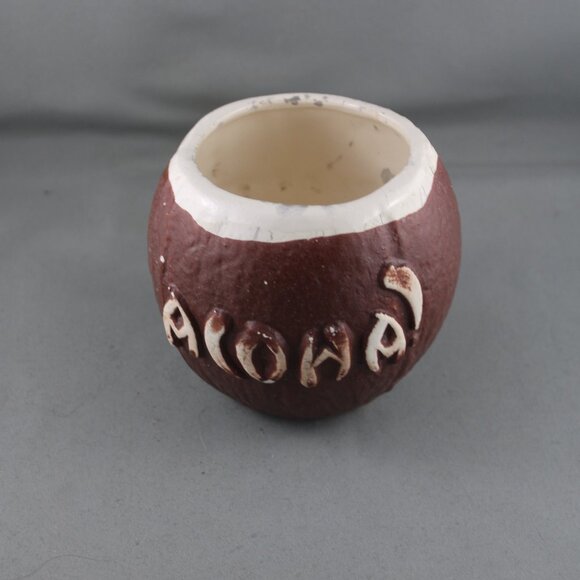 Vintage Tiki Mug - Trader Vic's Coconut Mug Hand Painted- Cermaic Mug - Picture 5 of 10